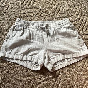 Old Navy M white shorts